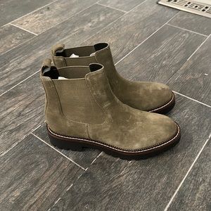 Caslon boots